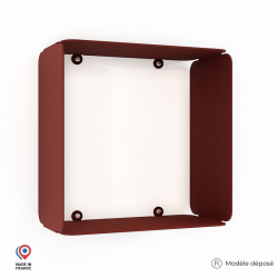 Etagère murale cube en acier coloris red brown